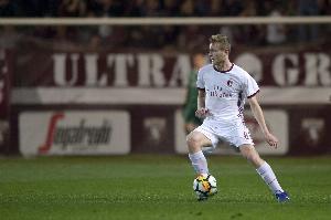 意媒：热那亚有意引进米兰中场波贝加，还看上了米兰前锋科隆博